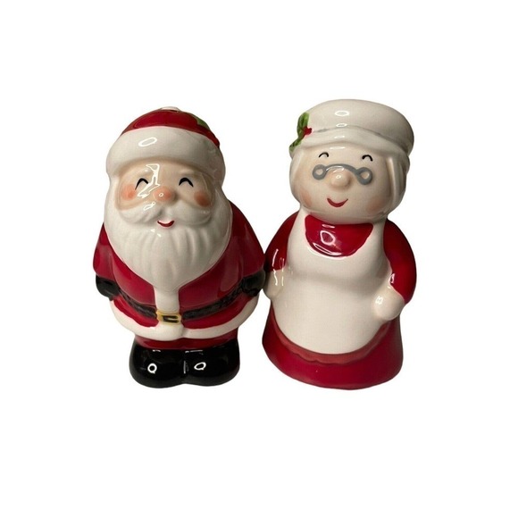 Santa and Mrs Claus Kissing Ceramic Salt and Pepper Shaker Set - Picture 2 of 6